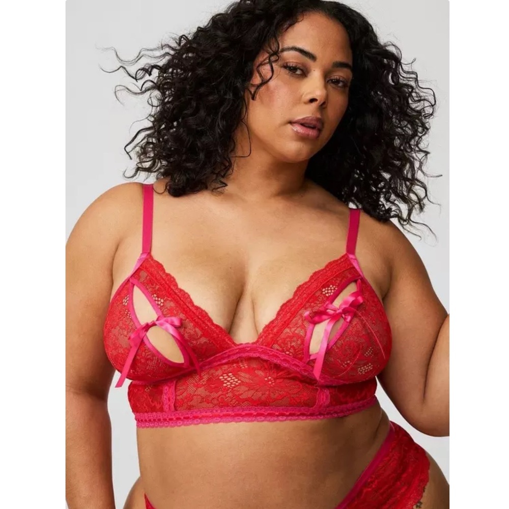 Torrid split cup wire free bralette
